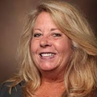 Jennifer Keen's Instagram, Twitter & Facebook