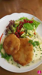Rezept Kohlrabi Schnitzel In Parmesan Panade Rezept Rezepte Kohlrabi Lebensmittel Essen