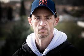 Voisins d'une usine à PFAS, ils ont davantage de cancers : « Qu'on arrête  de nous mentir »