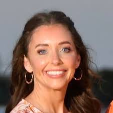 Michelle Meade's Instagram, Twitter & Facebook