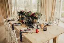 We put together a list of the best wedding florists you can find who can create everything from bridal bouquets to flower arches. Wedding Planning In Spain Weddings And Events By Natalia Ortiz