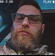 Does the Epic friends feature work across different gaming platforms?