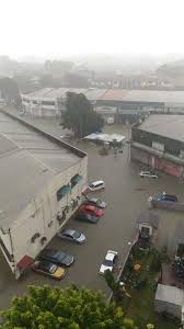 Kelana jaya medical centre, petaling jaya, malaysia. Heavy Rain In Pj Causes Massive Flooding Houses Cars Submerged In Water Amidst Mco Nestia