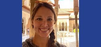 Leah Clarke's Instagram, Twitter & Facebook