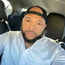 Judy Dickenson's Instagram, Twitter & Facebook