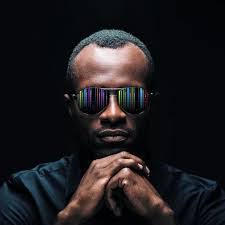 Kevin Eisert's Instagram, Twitter & Facebook