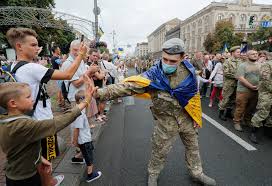 24 серпня, в день незалежності україни, після закінчення військового параду на хрещатику в києві пройде річковий парад на дніпрі. Nedqe2xlbzrxjm