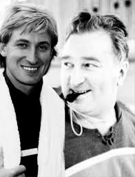 Very smart. Very smart. The smartest player I've ever seen," Anatoly  Tarasov told the Canadian press about Gretzky😬✌️😎
