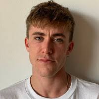 40+ perfiles de «Aaron Gimenez»