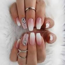 Pinch up centre and twist into a spiral secure shape with 2 elastic bands, forming 4 sections. 150 Short Dip Powered Nails Ideas Nails Pretty Nails Gel Nails