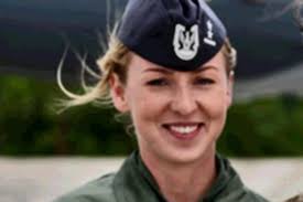 Jest jedną z czterech kobiet w polsce, która pilotuje samoloty myśliwskie. Andrzej No Twitter Urszula Brzezinska Holownia Gdyby Jej Mezowi Sie Powiodlo Bylaby Chyba Jedyna Na Swiecie Pierwsza Dama Latajaca Na Samolotach Bojowych Https T Co Dmzubqrcir