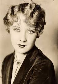 19 Gwen lee Images: PICRYL