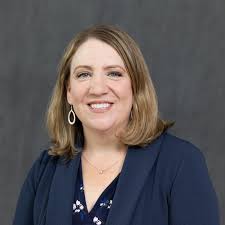 Kelly Pfeifer's Instagram, Twitter & Facebook