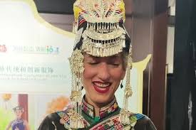 Italian travel agent experiences the beauty of ethnic culture in Fujian