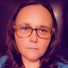 Heather Mcvicker's Instagram, Twitter & Facebook