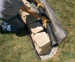 Building A Interlocking Block Retaining Wall Diy Retaining Wall Building A Retaining Wall Landscaping Retaining Walls