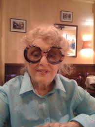 Love at first sight: My friendship with Bel KaufmanAvant Art Magazin