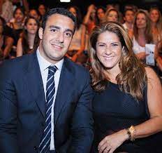 Na verdade tenho sim o que fazer, mas não faço. Hipersessao Christiane Pelajo E Casada