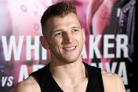 Dan Hooker's Instagram, Twitter & Facebook