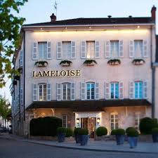 L Hotel De Lameloise Une Etape Historique Bourgogne Tourisme Maison Et Bourgogne