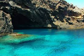 Ustica island is one of the best places in the mediterranean to response from tatiana g, proprietario at mare nostrum diving ustica. Area Marina Protetta Di Ustica Via Libera Ai Bagnanti Scatta La Protesta Ilsicilia It