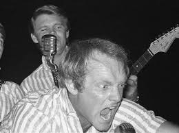 Mike Love, lead vocalist of The Beach Boys, playing live in Louisville,  Kentucky 1964 : r/ToddintheShadow