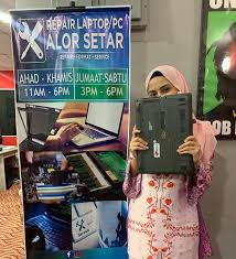 As i was coming from singapore, i opted instead to fly to the nearest airport with direct flights to singapore and that's in penang. Kedai Komputer Di Alor Setar Kedai Komputer Di Alor Setar When Exiting The Station The Easiest Way To Get There Is To Turn Right And Walk Past The Aleexen