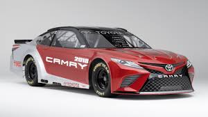 So some design elements used in the actual 2018 camaro would have been passed to those who build the race cars (i'm thinking especially about the nose piece) so that race fans know that those cars are meant nascar cars are set up to idle at their lowest speeds which is pit road speed, about 50 mph. 2018 Toyota Camry Nascar Cup Car Top Speed