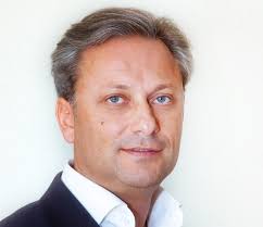 Endereços do Distrito de Guarda -2025-Edição nº 210 ATUALIZADO EM 1-1-2023  Distrito da Guarda C.M. Aguiar da Beira President