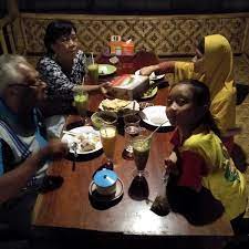 Sinergi masyarakat sipil penentu kesuksesan ppkm darurat. Photos At Warung Makan Bang Jul