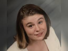 Holly Arias's Instagram, Twitter & Facebook