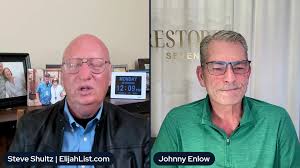 Johnny + Elizabeth Enlow bætti...