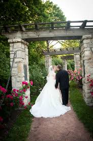 Loose Park Rose Garden Kansas City Mo Wedding Garden Wedding Wedding Wedding Poses