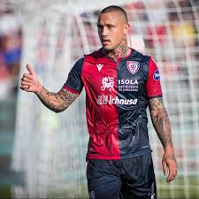 Oddspedia provides cagliari fiorentina betting odds from betting sites on 0 markets. Nainggolan S Match Issued Signed Shirt Cagliari Fiorentina Charitystars