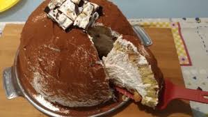 Realizzato senza burro, ma con yogurt greco, olio e cioccolato fondente. Torta Al Torrone La Ricetta Del Dolce Semplice E Delizioso