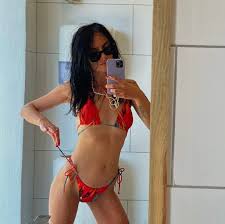 Türkiyeli kadınlarda porno, Müstehcen belgeseli gibi yapımların  yaratıcısı olan ve artık porno yönetmeni olarak anılmak istemeyen Mihriban  Tandoğan anlatıyor