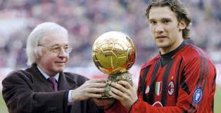 Последние твиты от andriy shevchenko (@jksheva7). Sheva Idealnyj Futbolist 14 Let Nazad Andrej Shevchenko Poluchil Zolotoj Myach Futbol