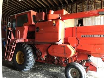 Massey Ferguson 510 Combine