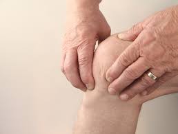 Knirschen Im Knie Ursache Diagnose Therapie Med Library Com