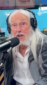 Tout peut arriver added a new photo.