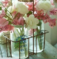 Douceur Aux Petits Bonheurs D Arielle Deco Floral Decoration Florale Deco Romantique