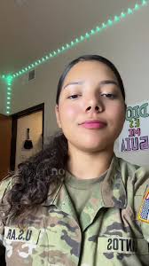 ¿Qué sucede si un militar golpea a su esposa?