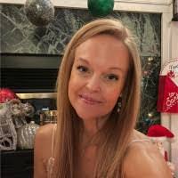 Kim Morehouse's Instagram, Twitter & Facebook