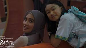 Kalaulah wanita itu hendak dinilai dengan harga dan perlu ditawarkan dengan mas kahwin, sudah tentu tidak ternilai dengan wang. Segera Tayang 16 April 2021 Ini Dia Sinopsis Film Surga Yang Tak Dirindukan 3 Tribunnews Com Mobile