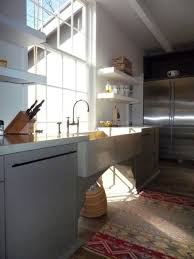 Kleine Kuchen Ideen Und Losungen Fur Niedrige Fensterbanke Kuchenumbau Kuchendesign Und Kleine Kuchen Ideen