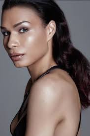 Reparto de Born to Be (película 2019). Dirigida por Tania Cypriano