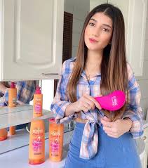 Narins Beauty On Instagram ما ضل في داعي نقص شعرنا بسبب التلف لانه صار فينا نستخدم المجموعة الجديدة المركزة بزيت ال Shampoo Shampoo Bottle Hair