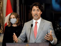 Prime minister justin trudeau, left, and conservative leader erin o'toole. Chris Selley Erin O Toole Can Be A Serious Alternative To The Liberals Abjectly Unserious Pandemic Politics National Post