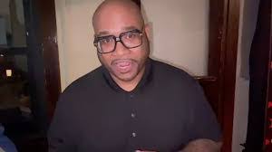 Jay Lyon's Instagram, Twitter & Facebook