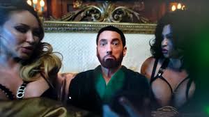 Pornstars in Eninems Houdini Music Video : rEminem